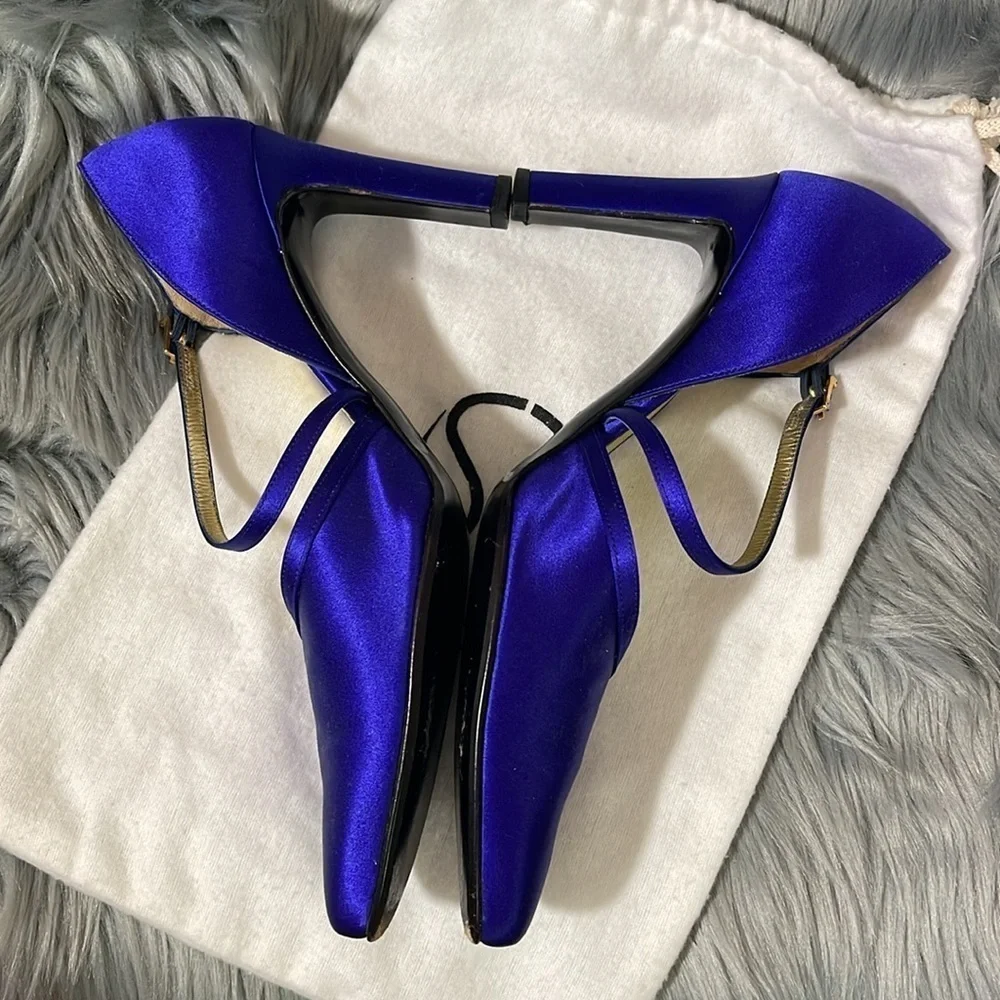 St. John Satin Heels Vintage 80’s 90’s in Blue Violet Crystal size 7.5